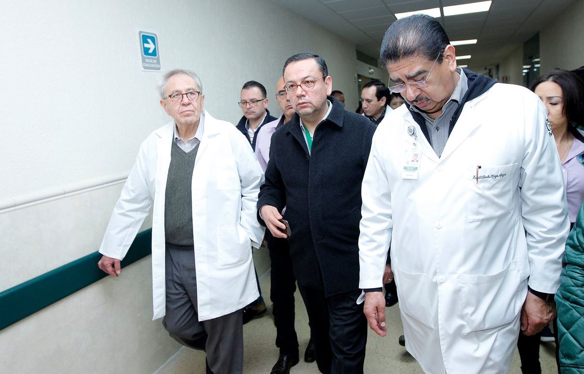 Secretario de Salud y director de IMSS supervisan atención a heridos de Hidalgo