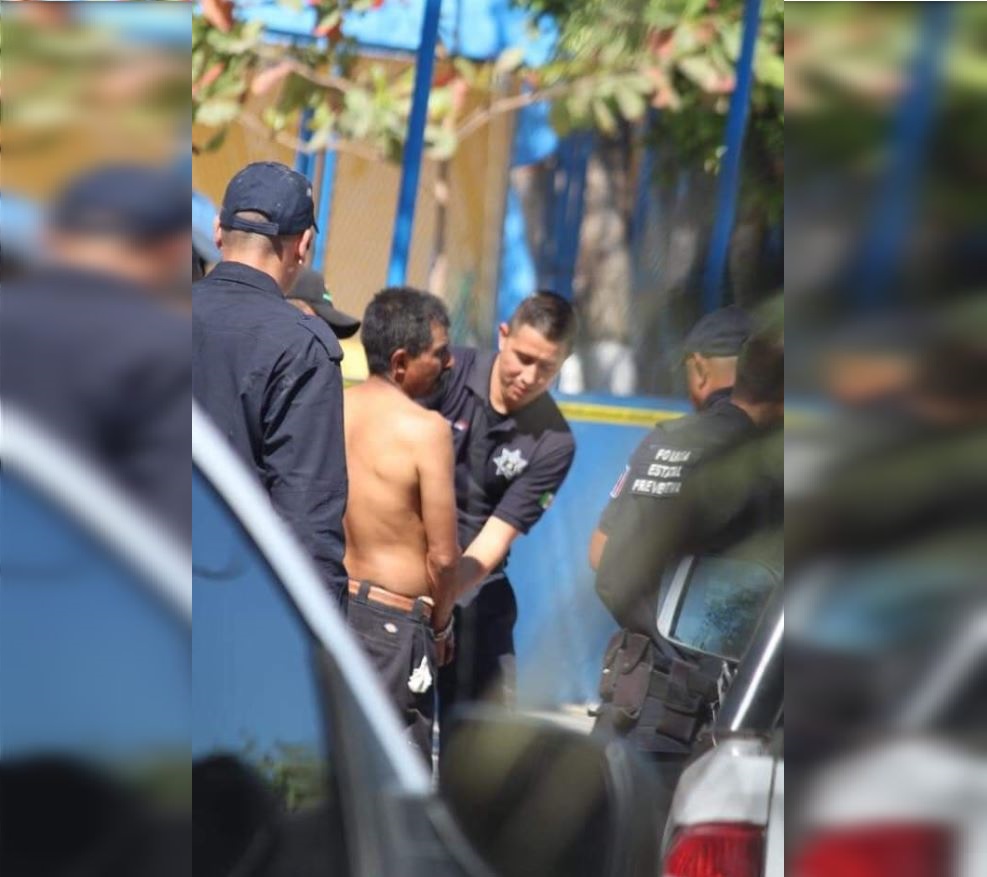 Foto: Policías detienen a sujeto que, aparentemente intoxicado, tomó como rehenes a 40 niños, 25 enero 2019