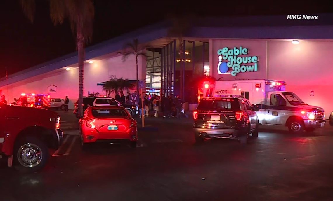 Tiroteo deja 3 muertos y 4 heridos en un boliche, en Los Ángeles