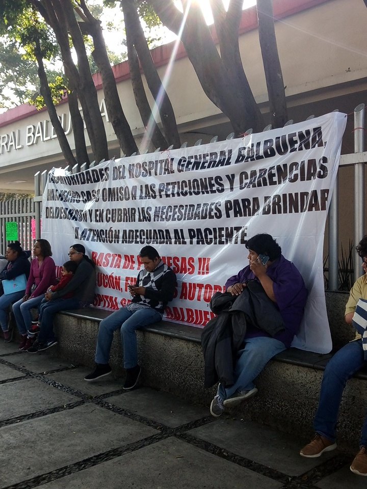 Trabajadores del Hospital Balbuena protestan