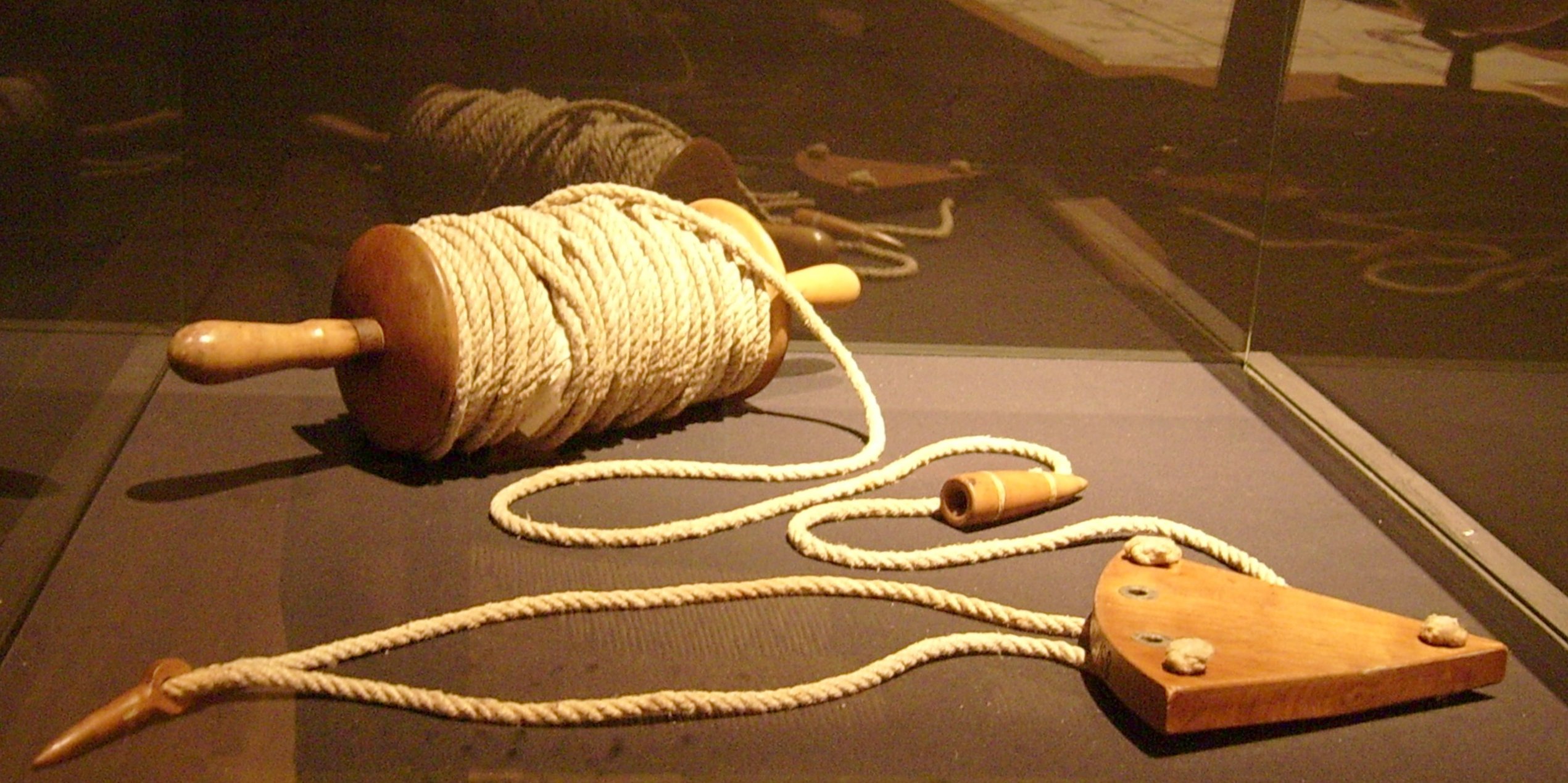 Una corredera de barquilla al estilo de las hechas en el siglo XVI, exhibida en el Museo Naval de Madrid (Wikimedia Commons)
