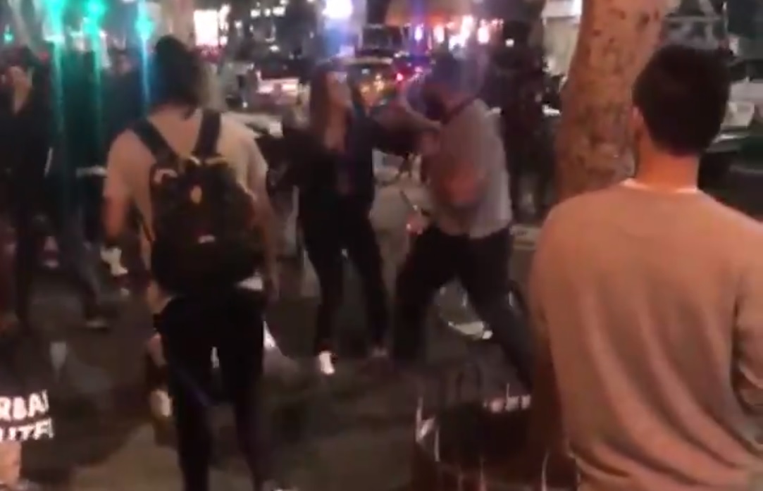 Foto: Un hombre ataca a dos mujeres en Los Angeles el 26 de enero del 2019