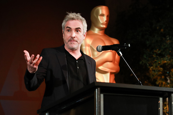 Foto: Alfonso Cuarón habla en el escenario durante el cóctel de recepción en honor a los nominados a los premios de películas en idiomas extranjeros en LACMA, 24 febrero 2019