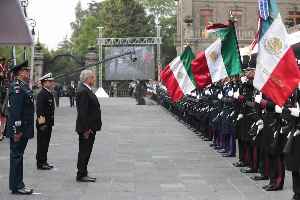 Foto: AMLO encabeza el 106 Aniversario de la Marcha de la Lealtad en el Castillo de Chapultepec el 9 de febrero de 2019