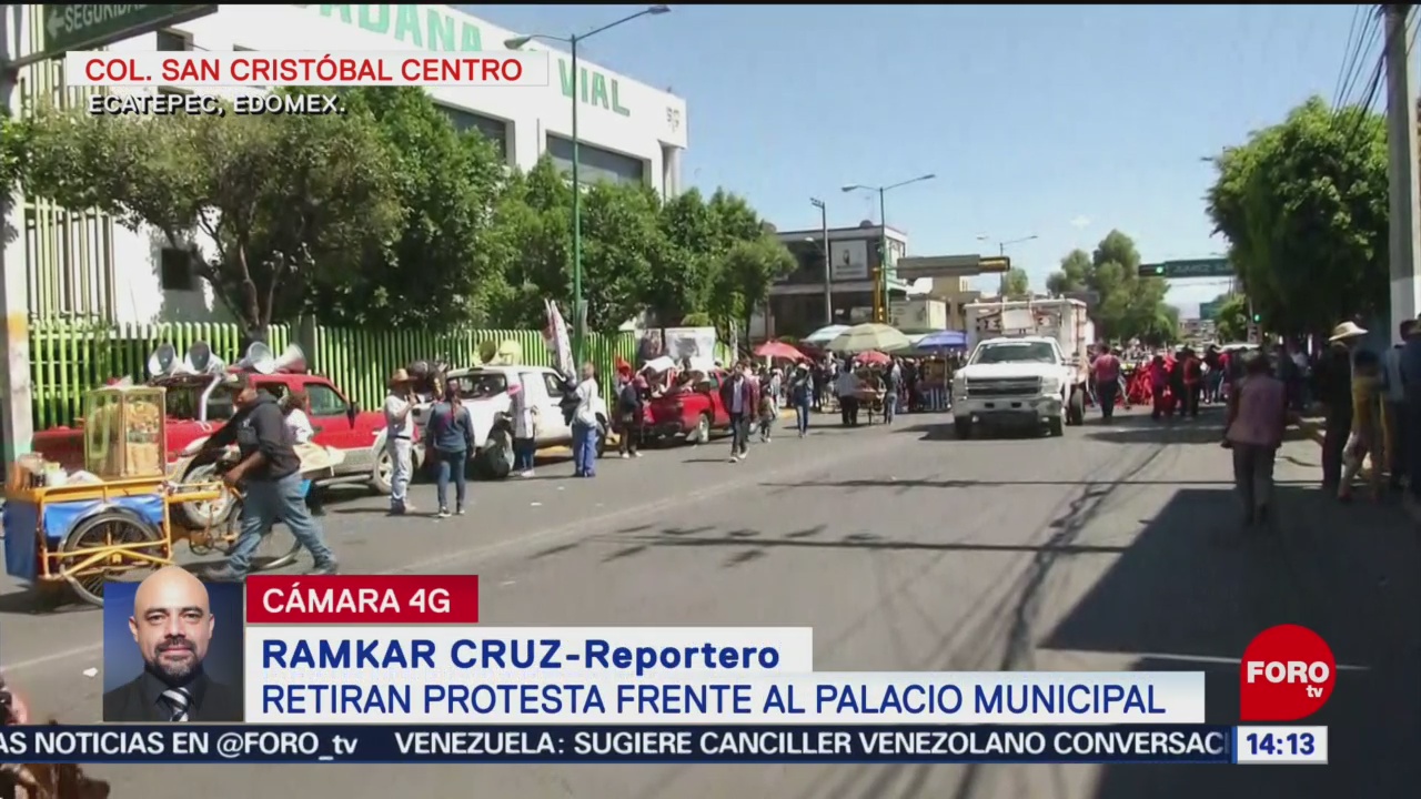 Foto: Antorcha Campesina protesta frente a palacio municipal de Ecatepec