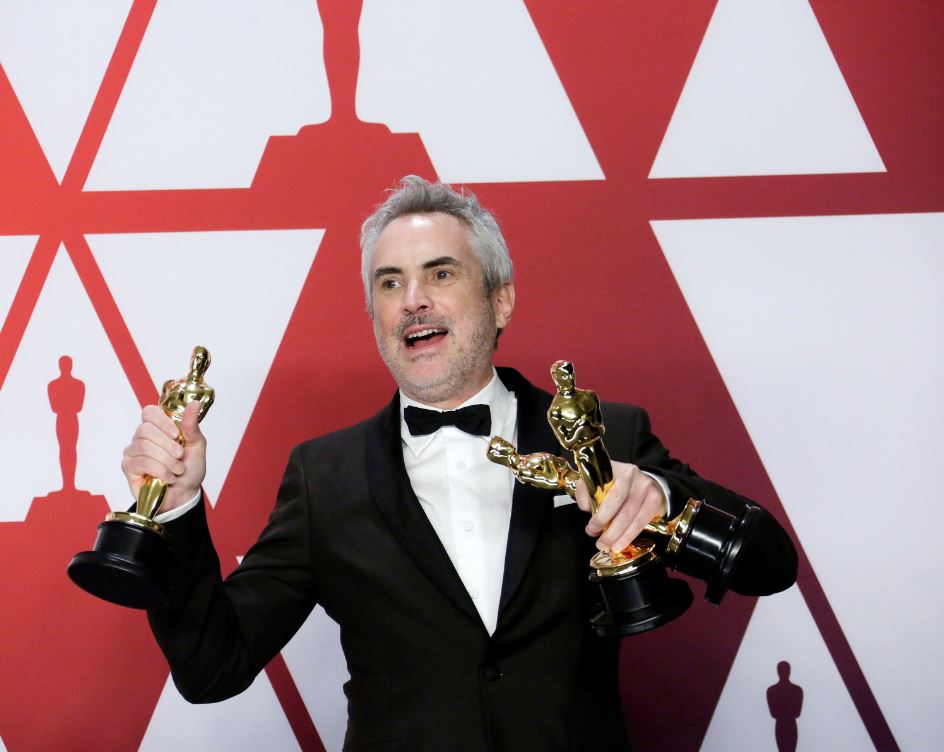 AMLO felicita a Cuarón por los premios Oscar que recibió por ‘Roma’
