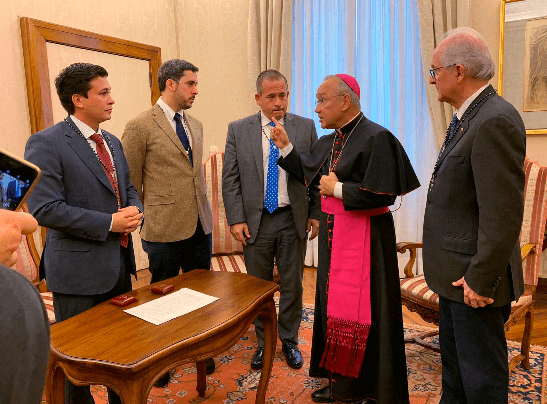 Foto: El arzobispo Edgar Peña Parra recibió a la delegación venezolana en el Vaticano, 11 de febrero 2019, Vaticano
