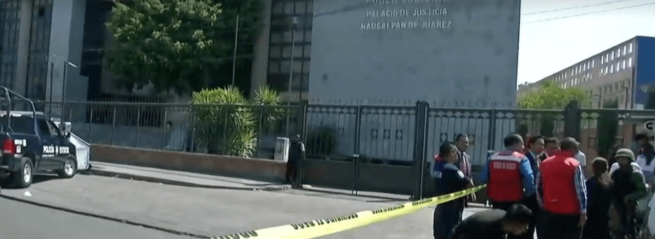 FOTO Amenaza de bomba provoca desalojo en juzgados de Naucalpan 19 febrero 2019 forotv