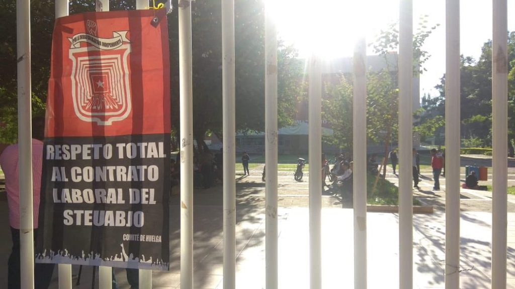 Foto: Estalla la huelga en la UABJO 1 febrero 2019