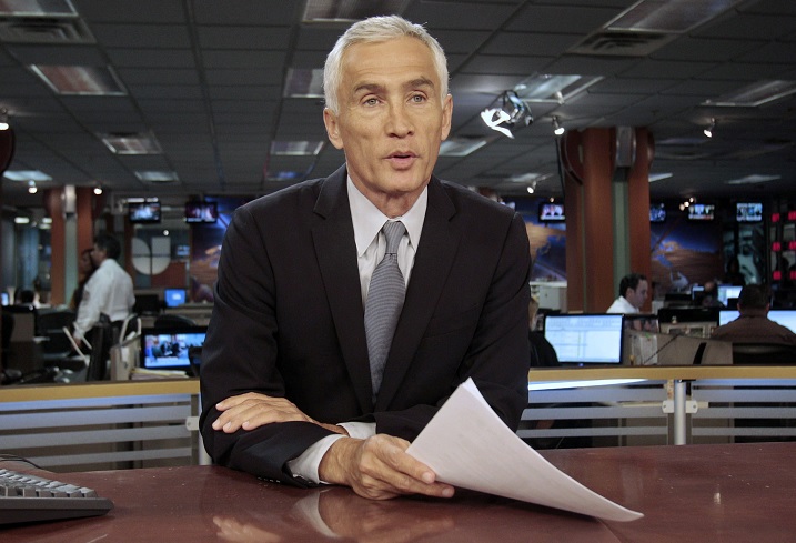 Foto: Jorge Ramos, presentador de noticias de Univision, desde el estudio en Miami, Florida, EEUU, el 14 de diciembre de 2011