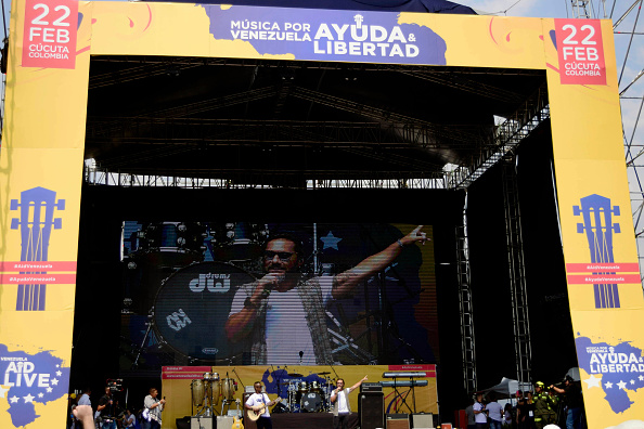 Salen del aire en Venezuela canales que transmitían concierto por ayuda