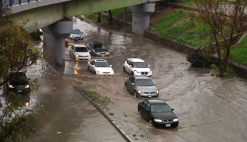 Fotos y videos de inundaciones por tormenta en Tijuana