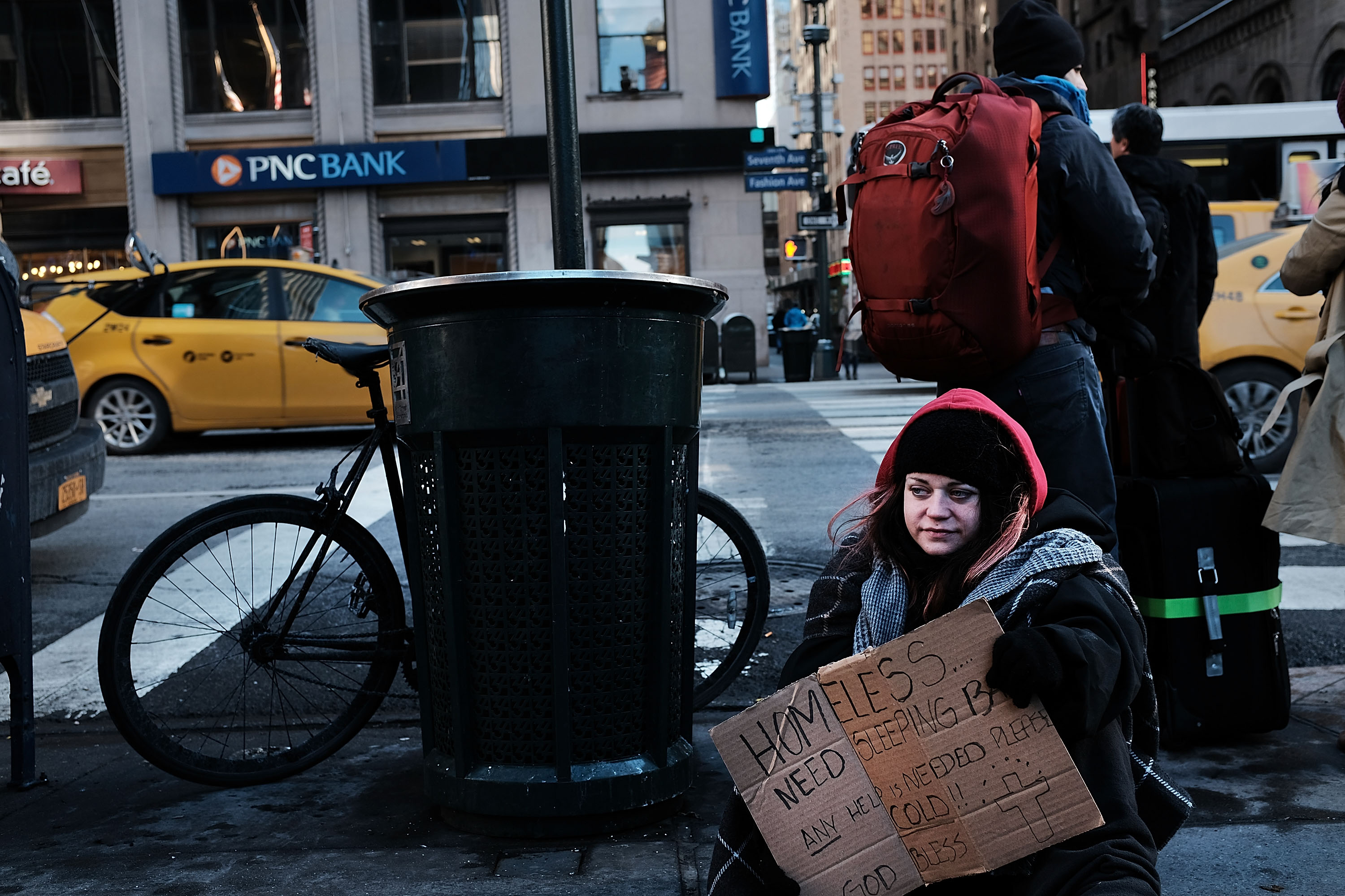 Pobreza-pobre-nueva-york-estados-unidos-america-neoliberalismo-economia-foto-14-diciembre-2017