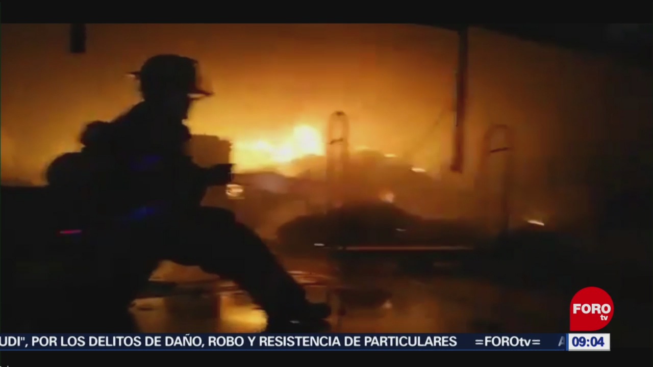 FOTO: Incendio consume tienda departamental en San Andrés Tuxtla, Veracruz, 3 febrero 2019