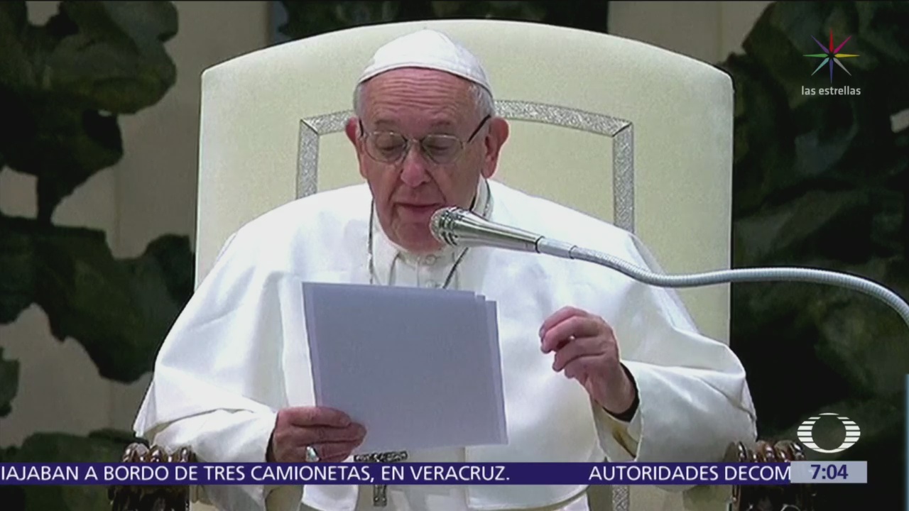 Juan Guaidó pide ayuda para Venezuela al papa Francisco