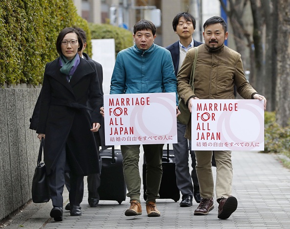 Foto: Los demandantes se dirigen al Tribunal de Distrito de Osaka, Japón, 14 febrero 2019