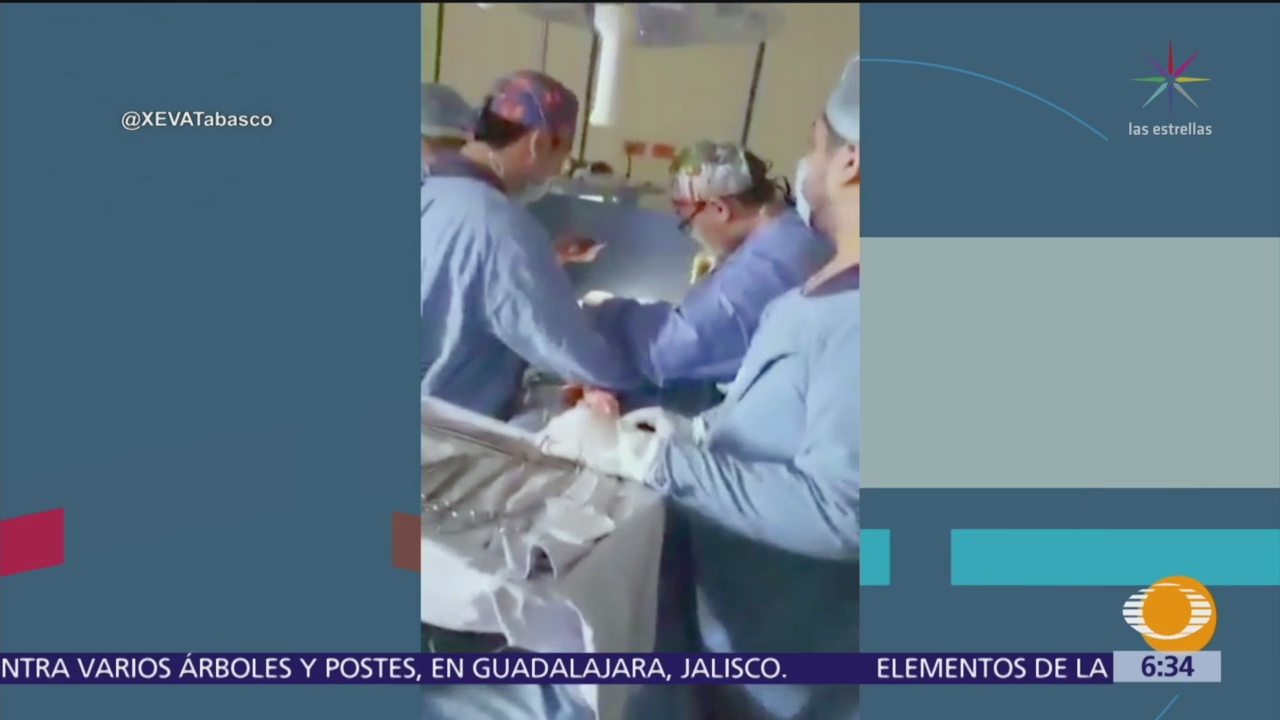 Médicos de Tabasco realizan cirugía con luz de teléfono