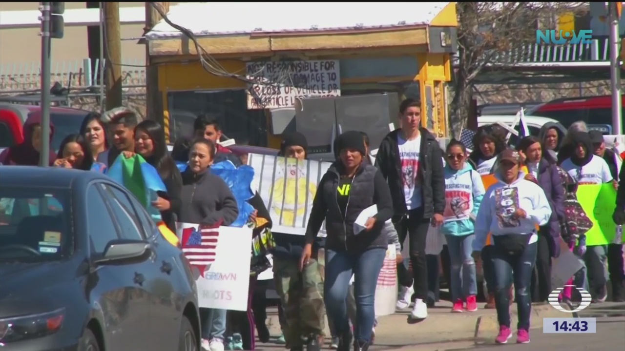 Foto: Migrantes marchan contra el muro de Trump