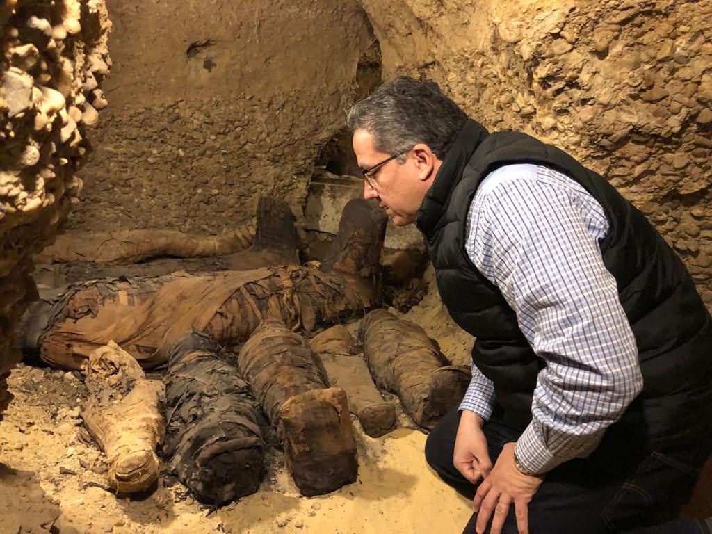 Descubren más de 40 momias en una tumba en Egipto