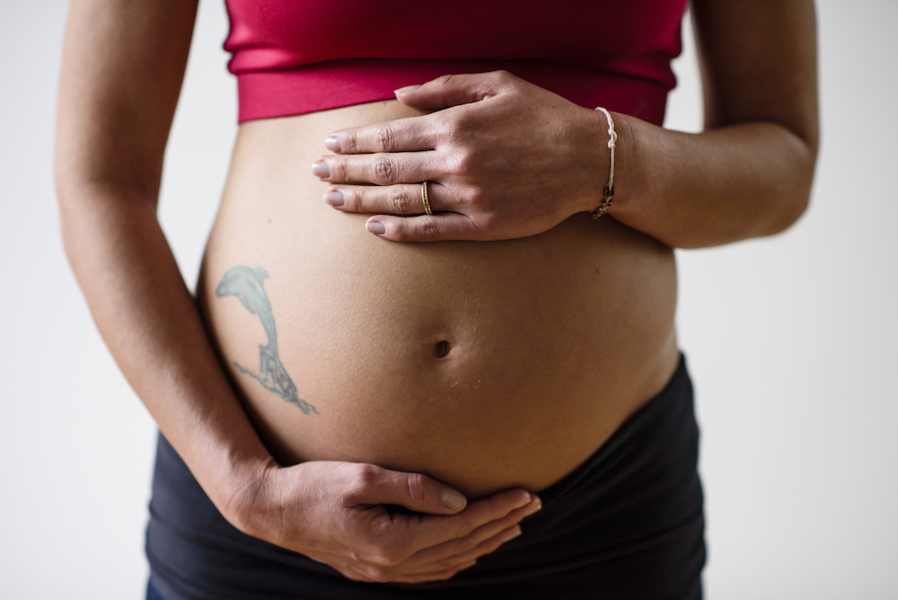 Foto Operan a feto fuera del vientre materno; luego fue devuelto al interior 13 febrero 2019