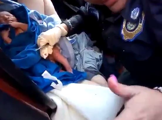 Foto: En la CDMX policías ayudaron en el nacimiento de un bebé dentro de un automóvil, 14 febrero 2019