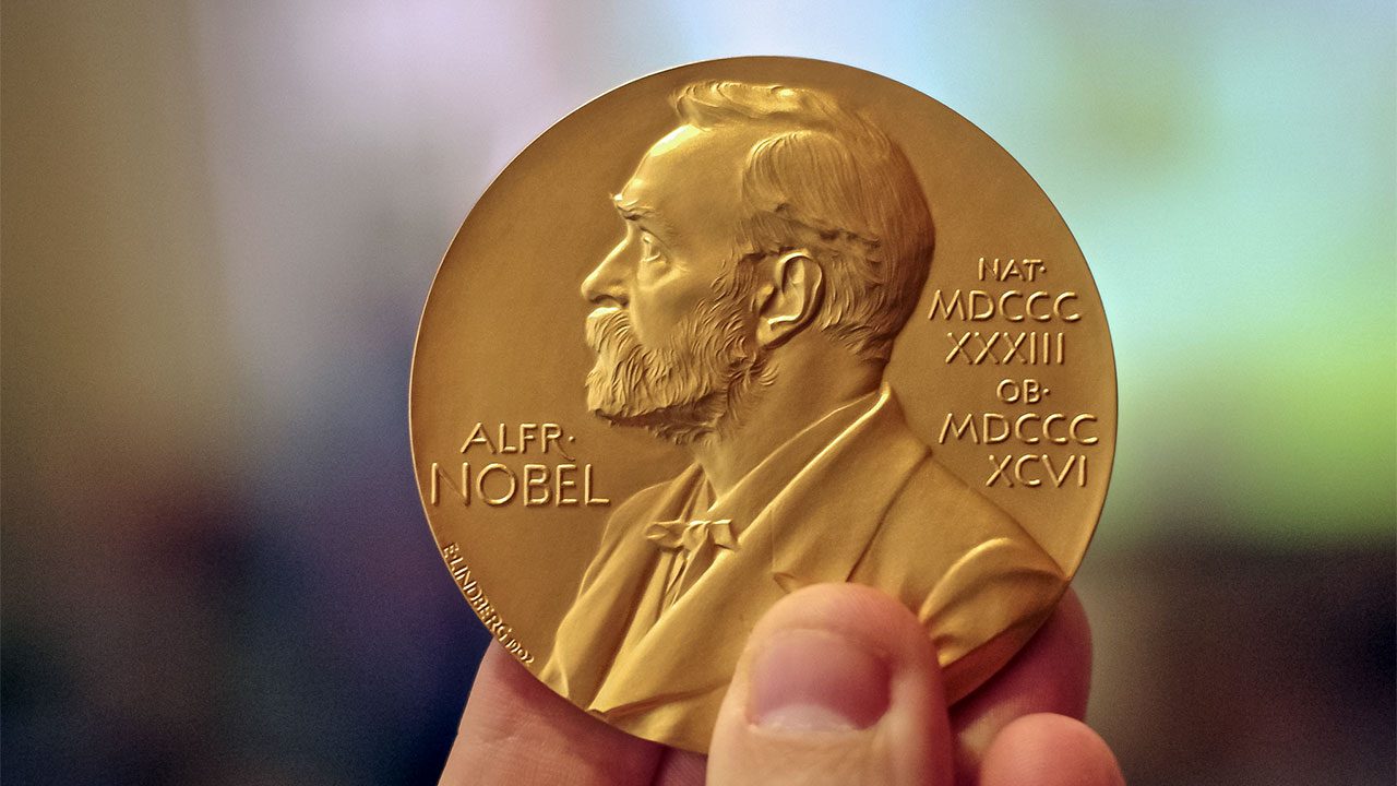 A la espera de respuestas por el coronavirus, inicia víspera de los premios Nobel