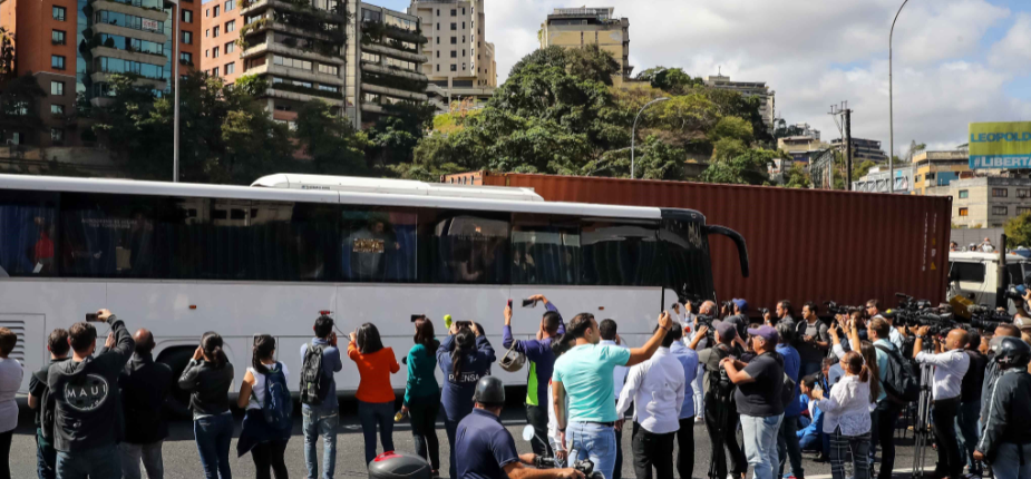FOTO Opositores venezolanos viajan a Cúcuta por ayuda humanitaria EFE 21 febrero 2019