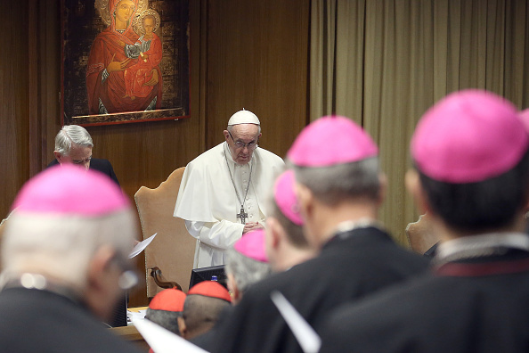 Foto: El papa Francisco asiste a la reunión sobre la protección de menores que se realiza en el Vaticano, 21 febrero 2019