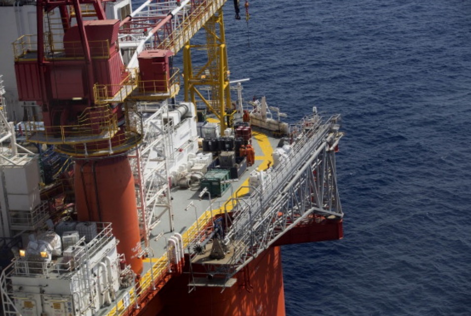 Foto: Operaciones en las plataformas de petróleo crudo en aguas profundas de Pemex, Golfo de México, 26 de febrero de 2018 (Getty Images)