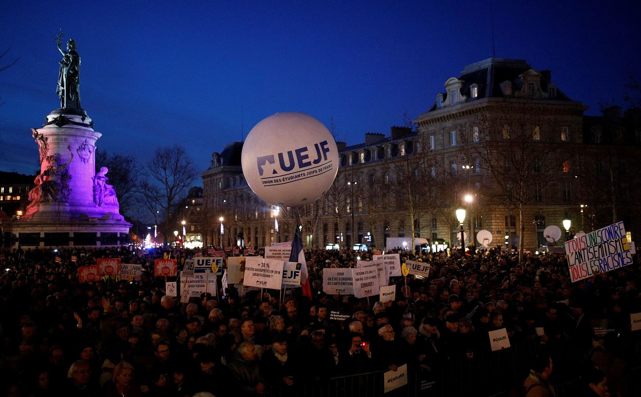 Foto: Miles de personas se congregaron en toda Francia para denunciar un aumento del antisemitismo, 20 febrero 2019
