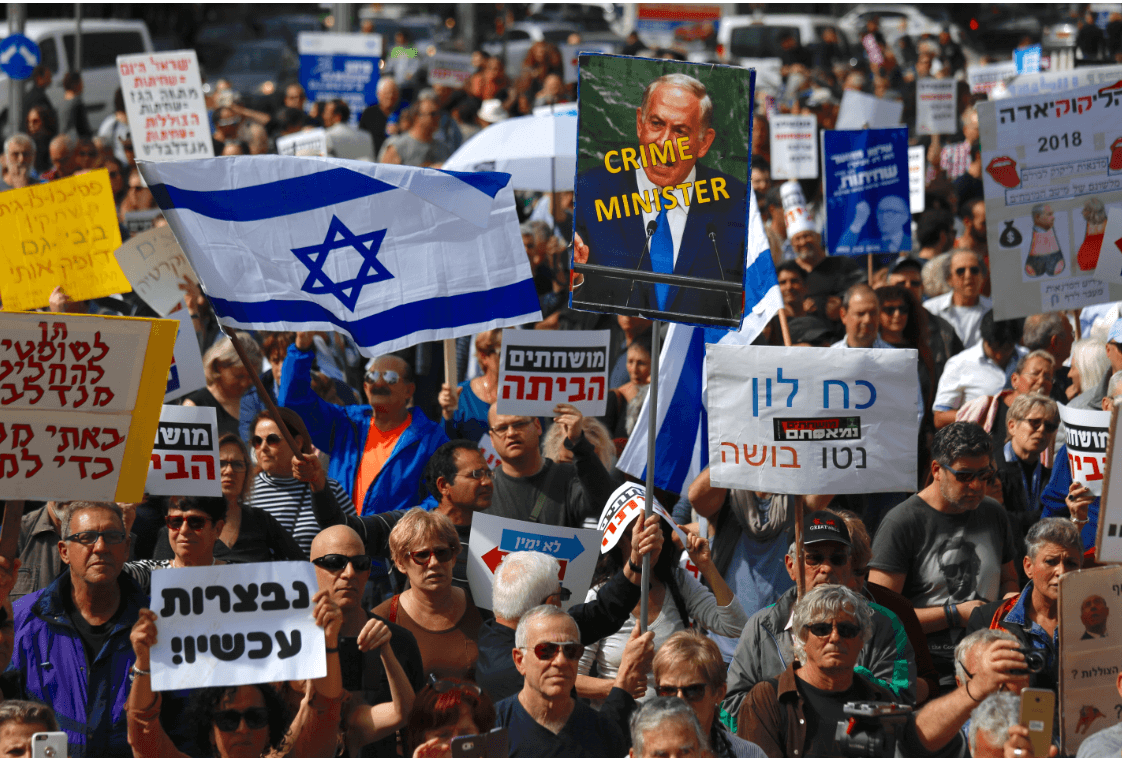 Foto; Protetas contra el primer ministro de Israel, Benjamin Netanyahu, 16 de febrero de 2018, Tel Aviv