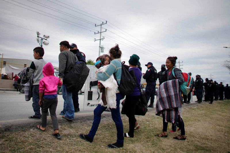 Migrantes centroamericanos llegan a Arriaga, Chiapas