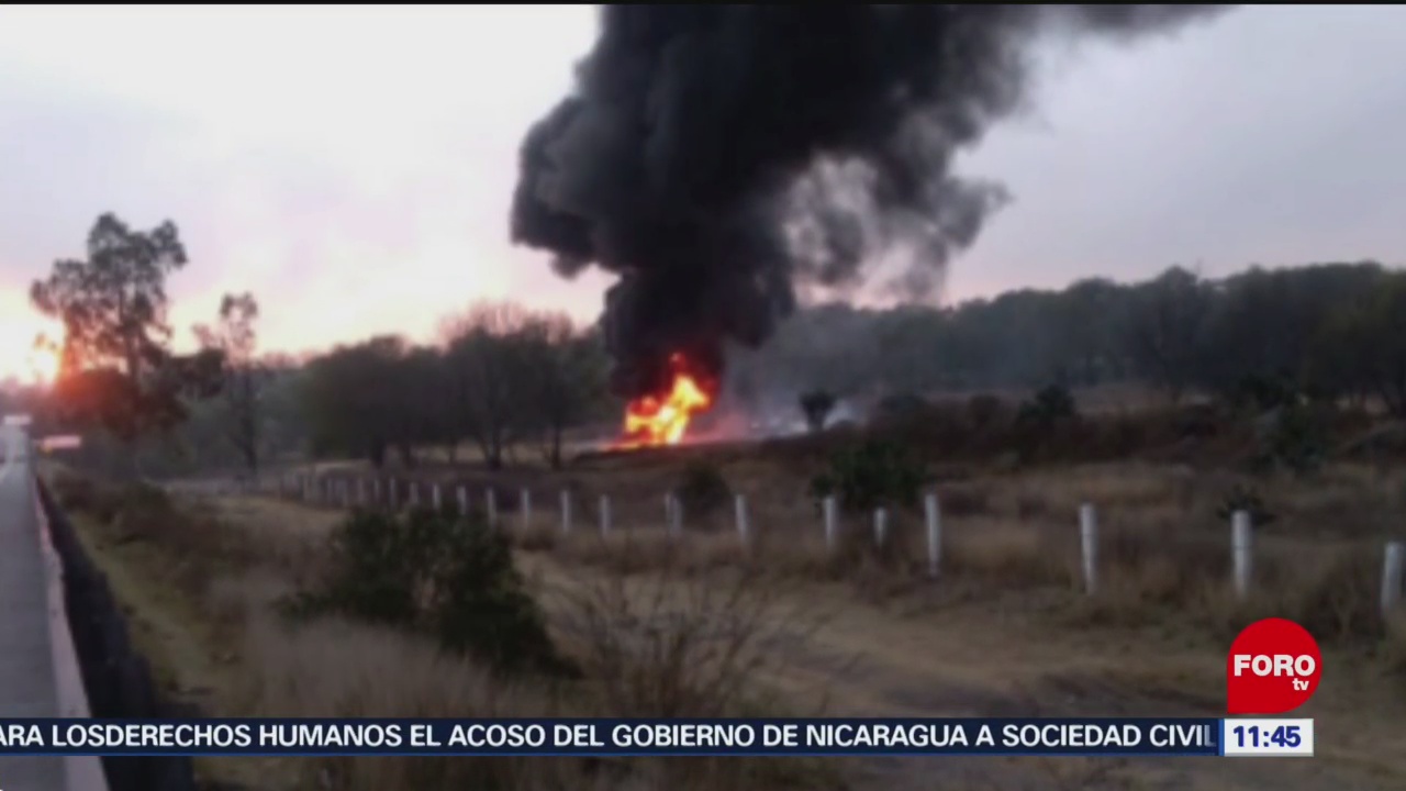 Se incendia camioneta con huachicol en la México-Querétaro