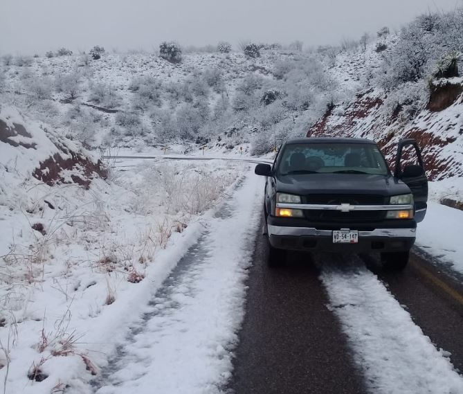 Cientos de personas permanecen en albergues en Sonora ante temperaturas congelantes