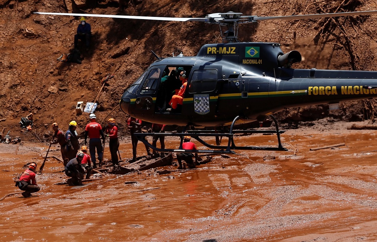 Foto: Los trabajadores de rescate continúan labores en Brumadinho, Brasil, 2 de febrero de 2019 (Reuters)
