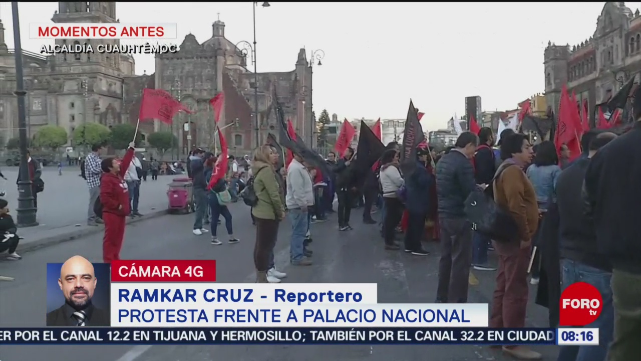 Trabajadores UAM protestan frente a Palacio Nacional por aumento salarial
