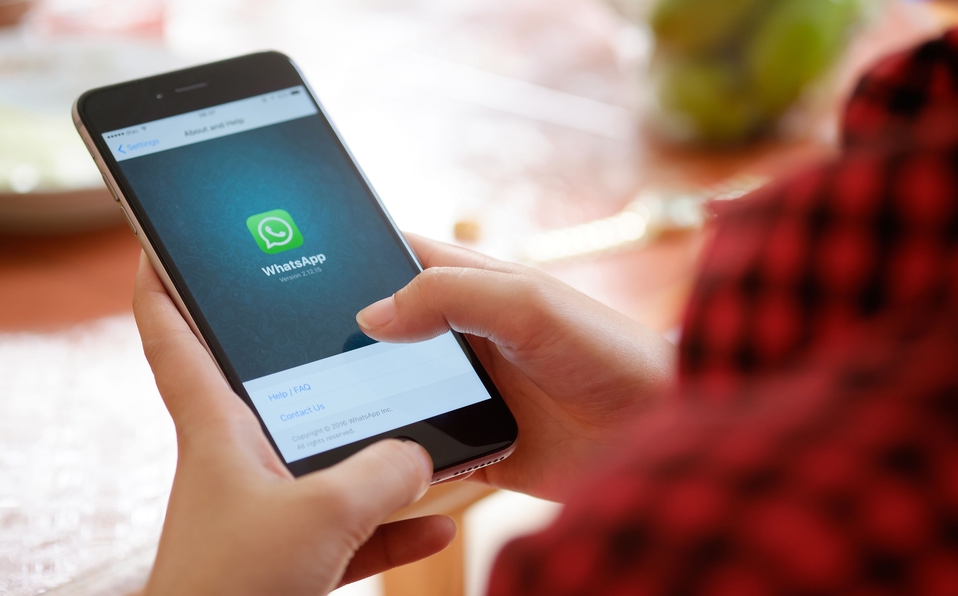 WhatsApp permite bloqueo con huella o reconocimiento facial