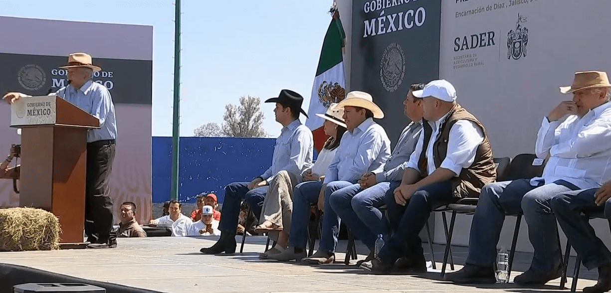 FOTO AMLO anuncia apoyos a productores de leche en Encarnación de Díaz, Jalisco YouTube/AMLO 9 marzo 2019