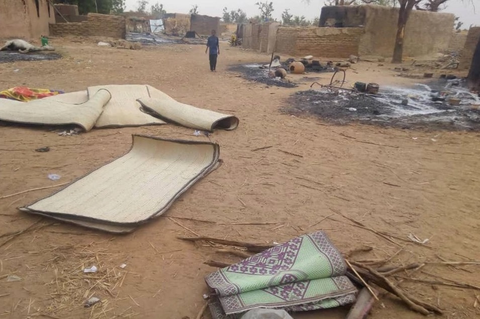 Suman más de 130 muertos por matanza étnica en Mali