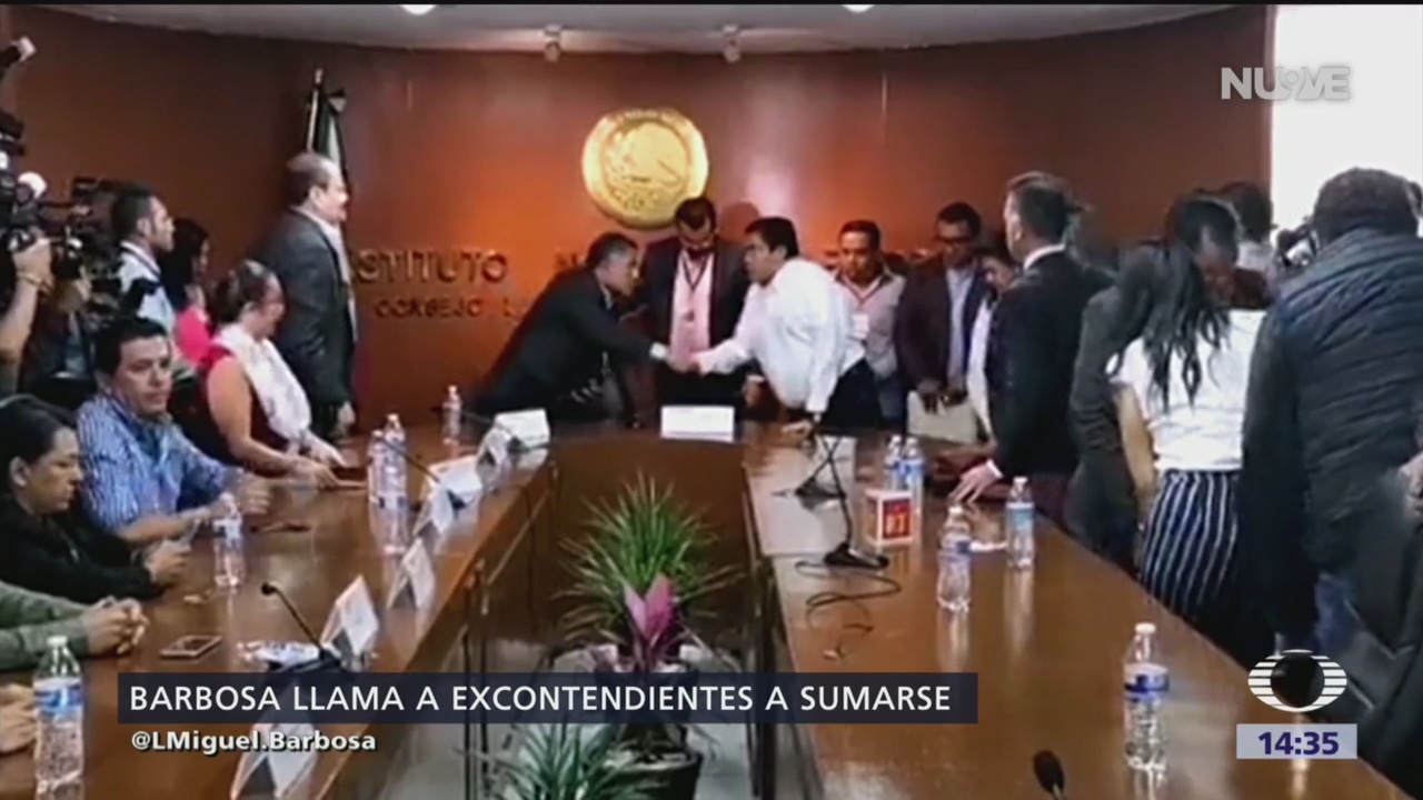 Foto: Barbosa se registra como candidato a la gubernatura de Puebla