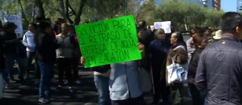 Bloqueo en carretera Picacho-Ajusco desata caos vial; vecinos exigen agua (Noticieros Televisa)