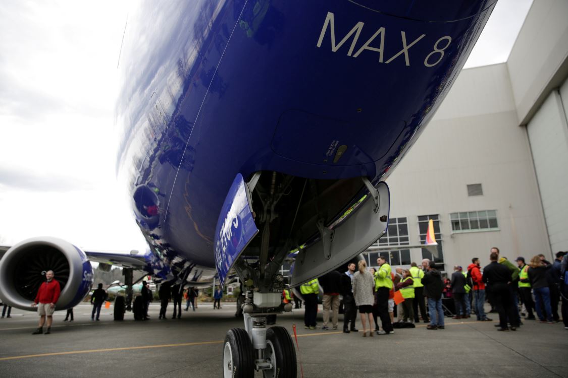 China prohíbe a sus aerolíneas usar el Boeing 737 MAX 8 tras avionazo