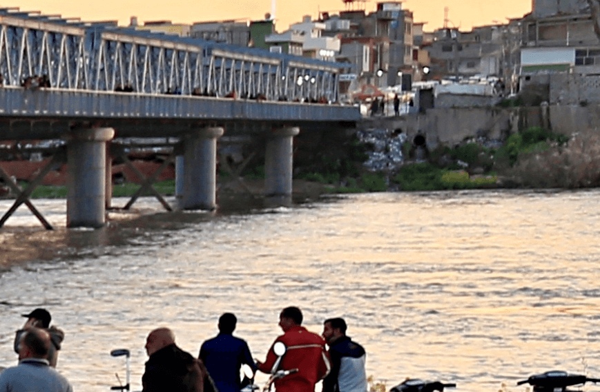 FOTO Buscan cuerpos en el río Tigris de Irak tras naufragio de ferry (AP 22 marzo 2019 mosul)