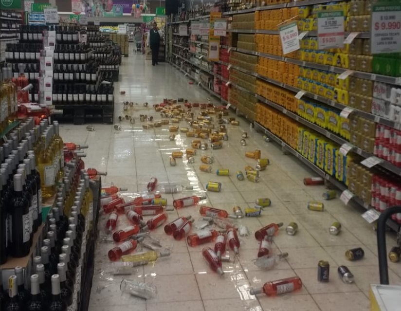 Foto: Un supermercado en Cali, Colombia, tras el sismo de magnitud 6.0 este sábado, Colombia, marzo 23 de 2019 (Twitter: @lauraggggggg)