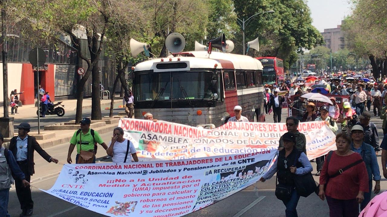 FOTO CNTE marcha al Senado; cierran Reforma, centro de CDMX 7 marzo 2019 noticieros televisa