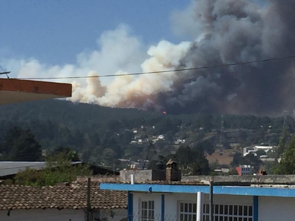 Foto: Desalojan a 2 mil personas por incendio en Las Vigas, Veracruz 12 marzo 2019
