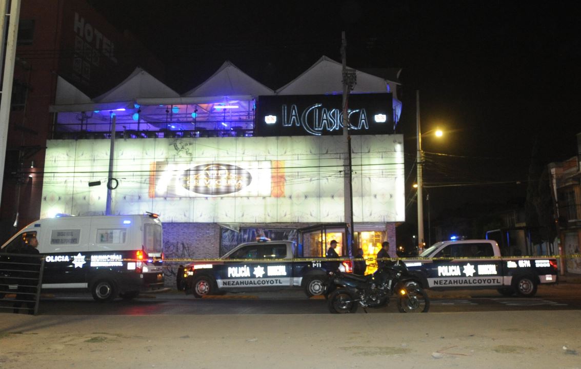 Foto: Frente al bar “Clásica” ubicado en Avenida Neza y Chimalhuacán de la colonia Agua Azul, un hombre falleció tras recibir varios disparos, el 2 de marzo de 2019 (Cuartoscuro)