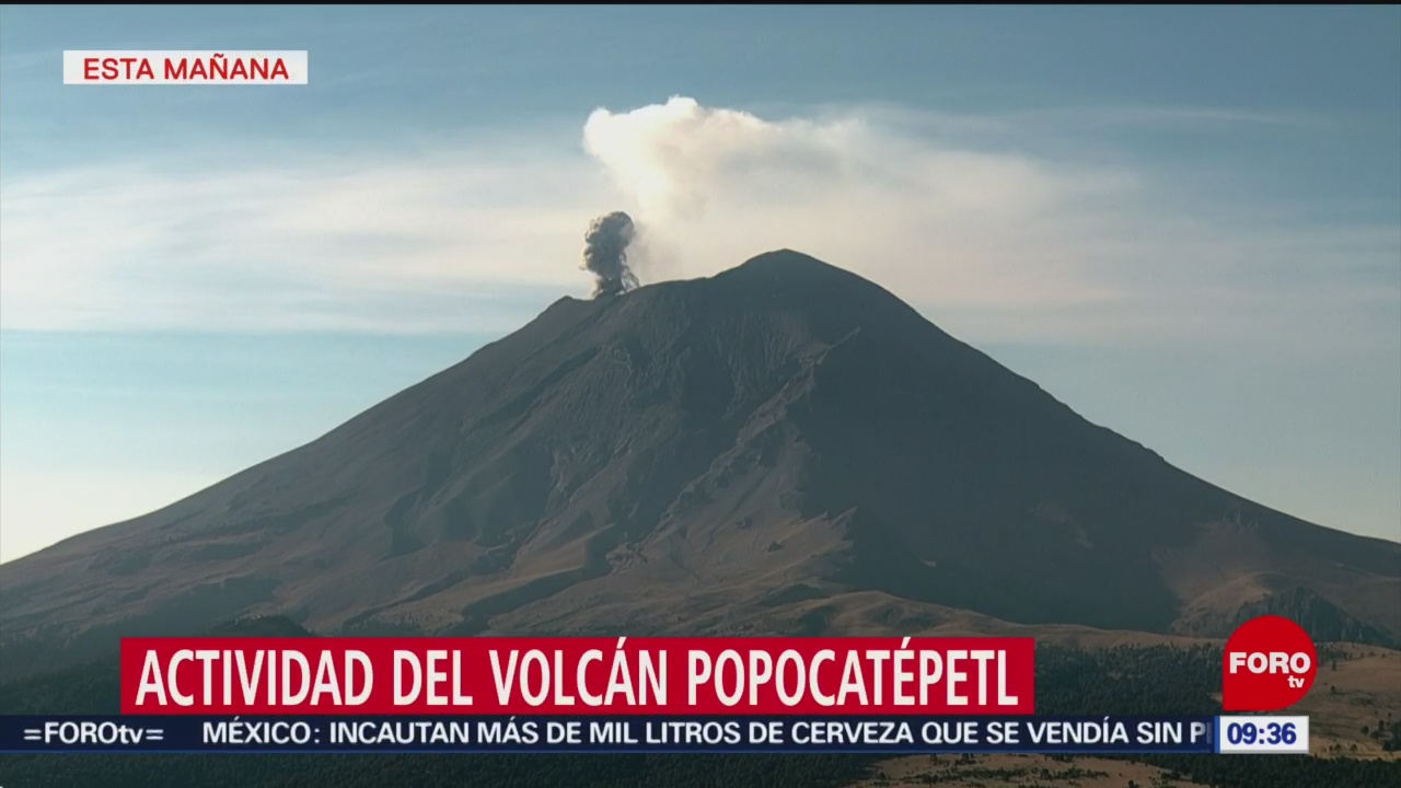 El Popocatépetl emite vapor de agua y gas