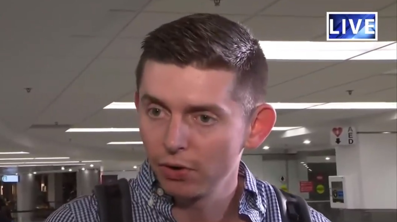 Foto: Captura de pantalla del periodista Cody Weddle en el Aeropuerto Internacional de Miami, el 7 marzo del 2019