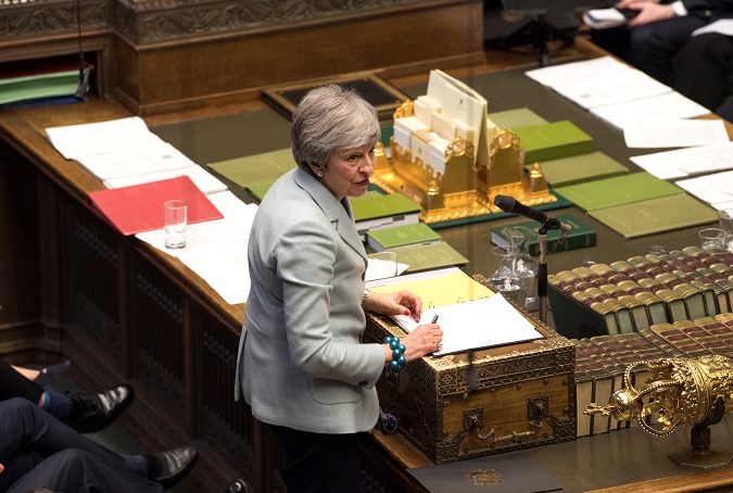 Foto: La primera ministra británica Theresa May habla en el Parlamento en Londres. El 25 de marzo de 2019